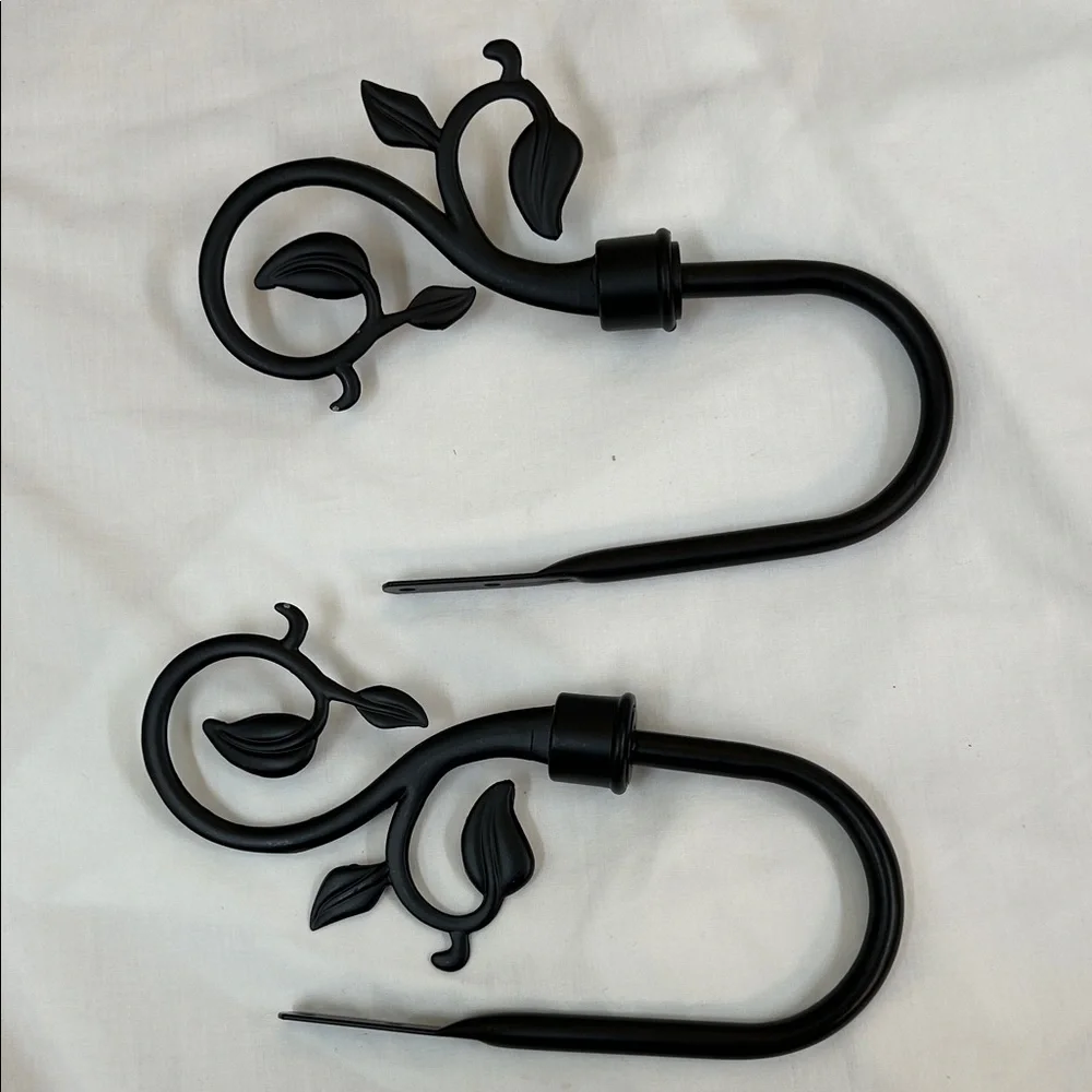 Stylish Black Leaf Wall Drapery Curtain Holdback Tieback Hooks Set of 2